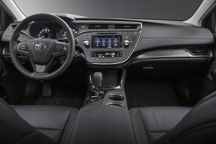  Toyota Avalon 2015 года  (фото 9 из 9)
